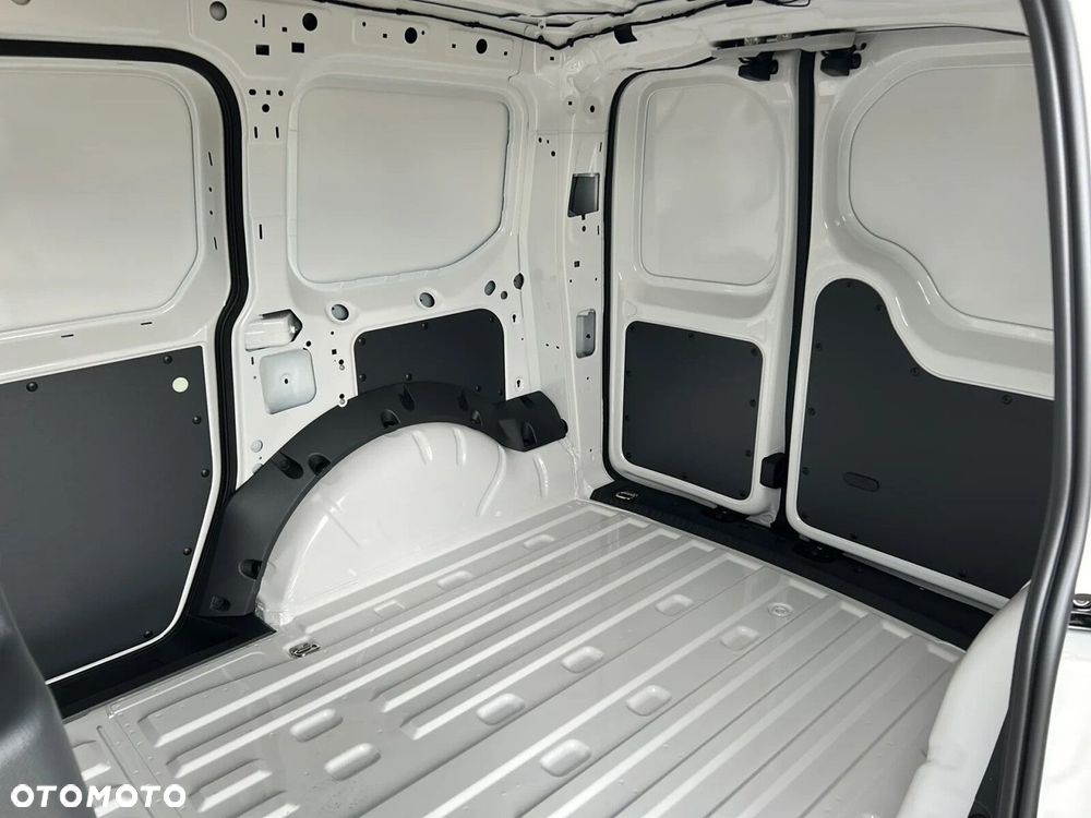 Volkswagen Caddy Furgon PanAmericana/AUTOMAT/2.0 TDI 122 KM DSG - 13