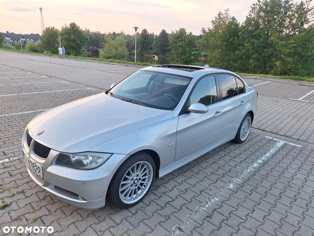 BMW Seria 3 320i - 8
