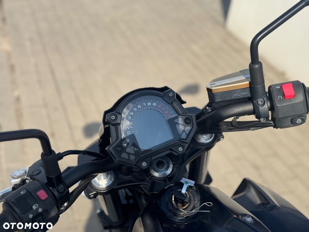 Kawasaki Z 650 - 12