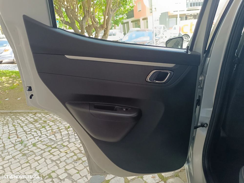 Dacia Spring Comfort Plus - 18