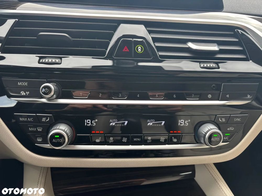 BMW Seria 5 520d Luxury Line - 18
