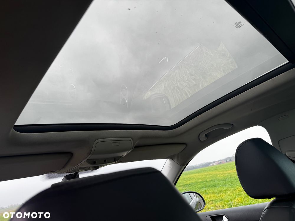 Volkswagen Tiguan - 24