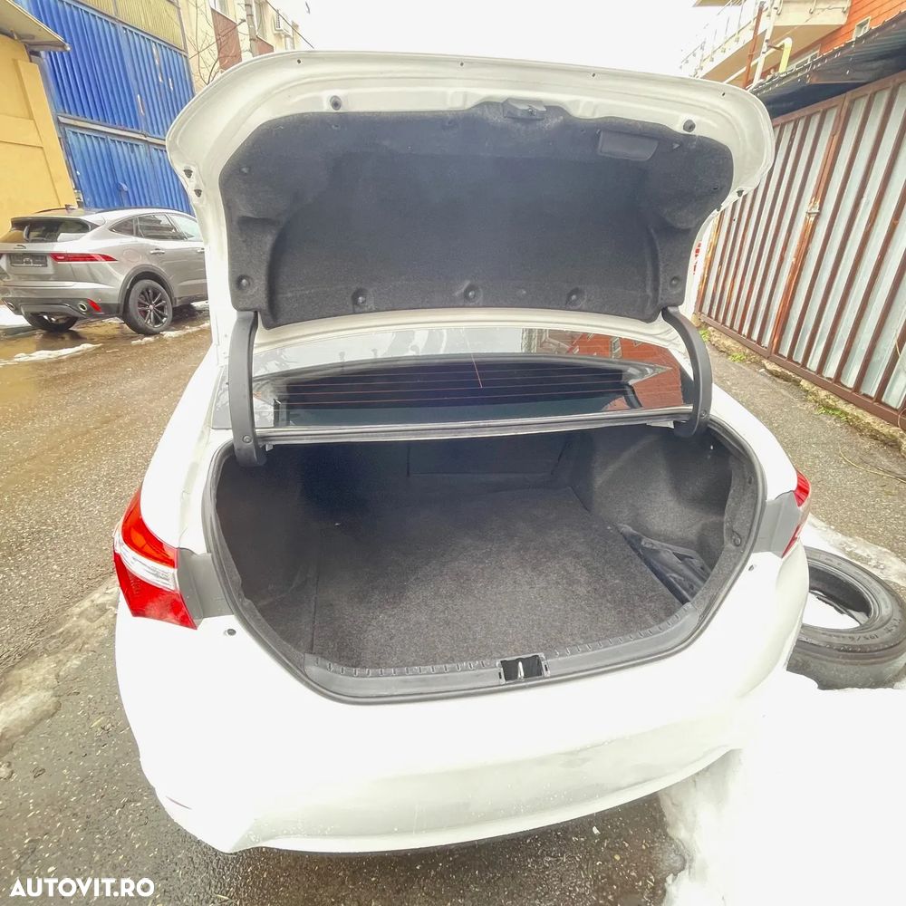 Toyota Corolla 1.4 D-4D Luna - 10