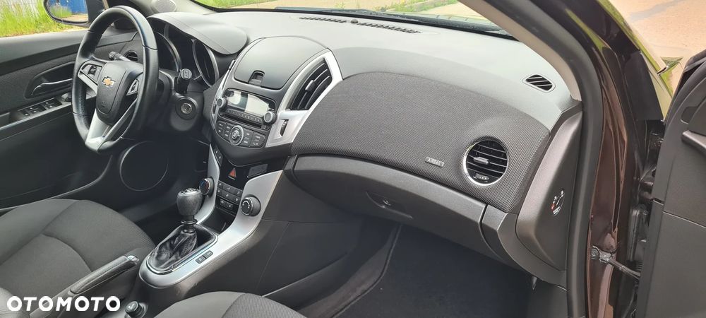 Chevrolet Cruze 1.4T LT+ - 20