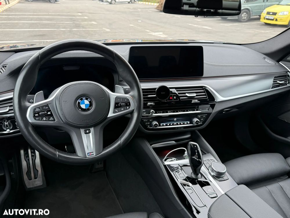 BMW Seria 5 530i xDrive Aut. - 10