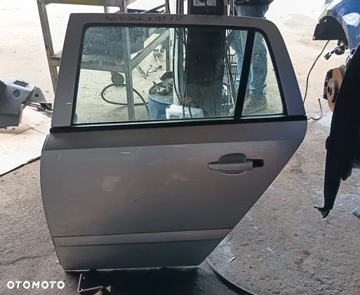 OPEL ASTRA H III 04r- DRZWI LEWY TYŁ Z157 - 1