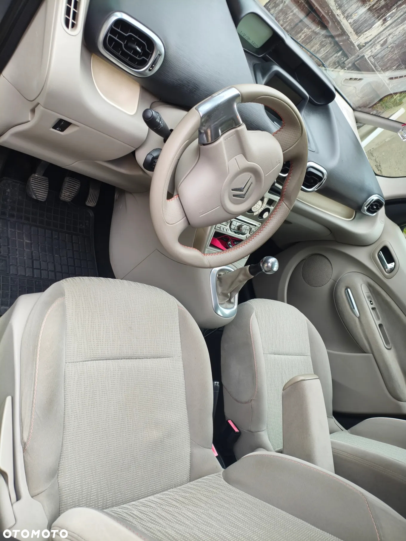 Citroën C3 Picasso 1.6 HDi Exclusive - 27