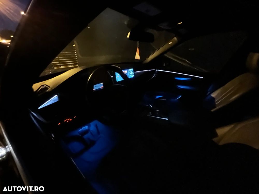BMW X5 xDrive35i - 17