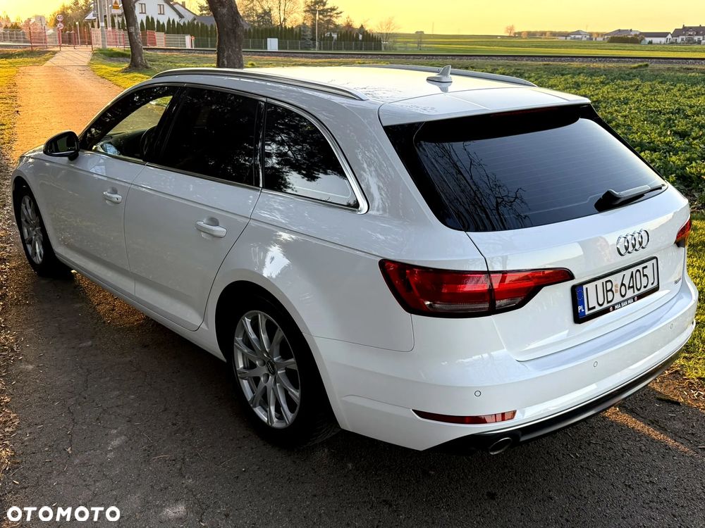 Audi A4 Avant 2.0 TDI quattro sport - 12