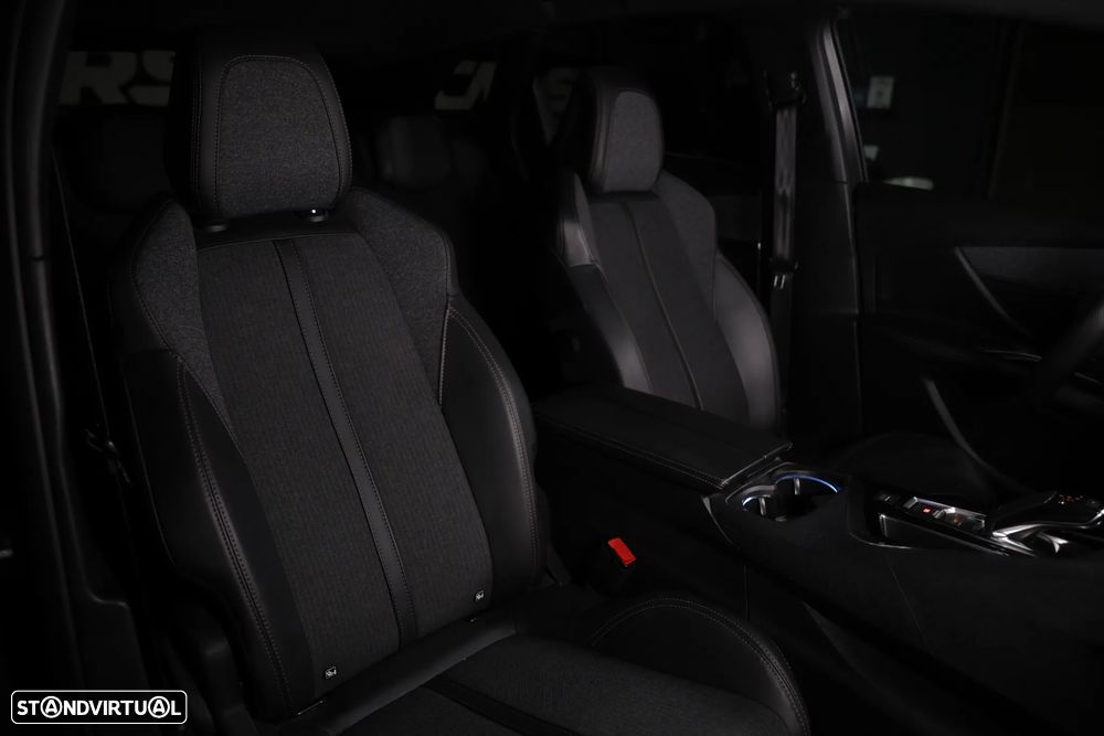 Peugeot 3008 1.2 PureTech GT Line EAT8 - 7