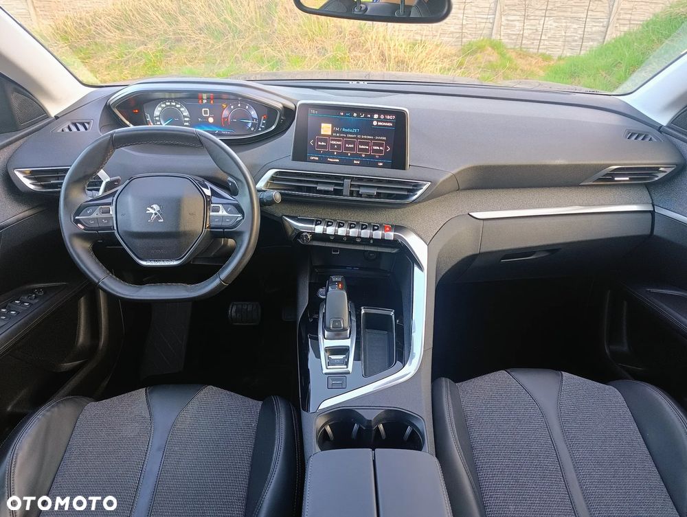Peugeot 3008 THP 165 EAT6 Stop & Start Allure - 23