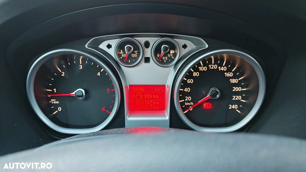 Ford Focus 1.6 TDCi DPF Trend - 7