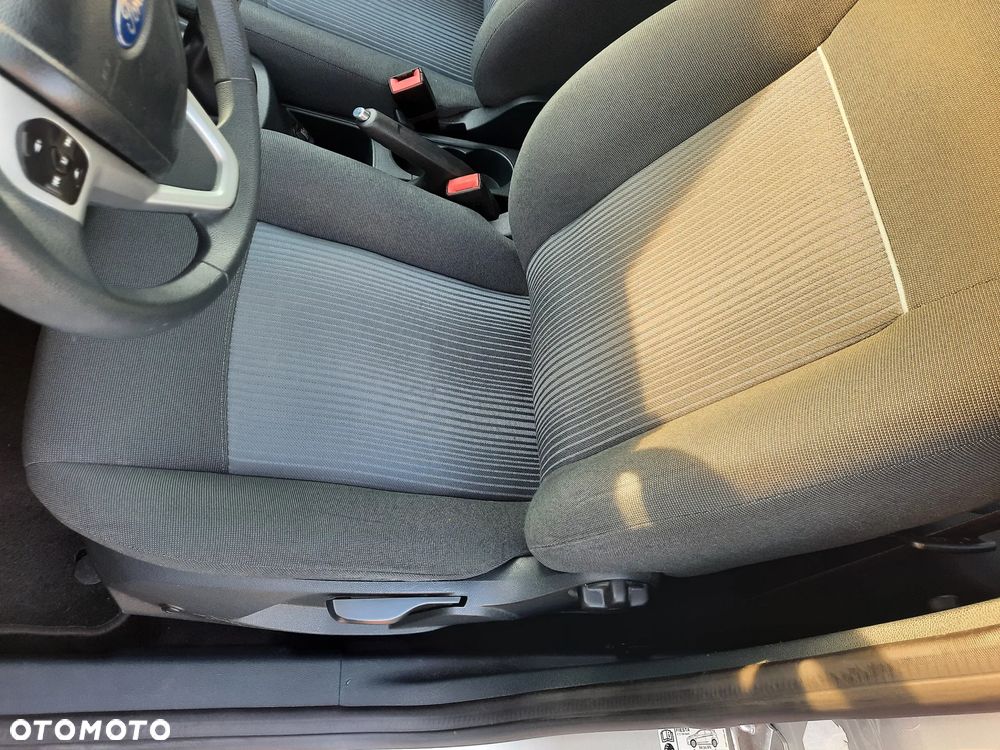 Ford Fiesta 1.4 TDCI Champions Edition - 12