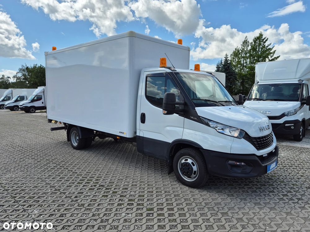 Iveco Daily 35C16, kontener 8PAL, winda, klimatyzacja, bliźniaki, HAK 3.5T - 3