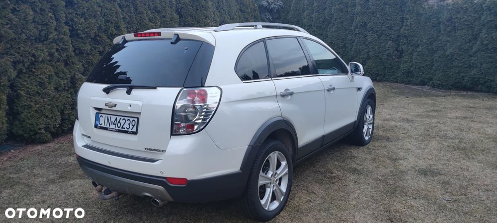 Chevrolet Captiva 2.2 D LTZ - 12