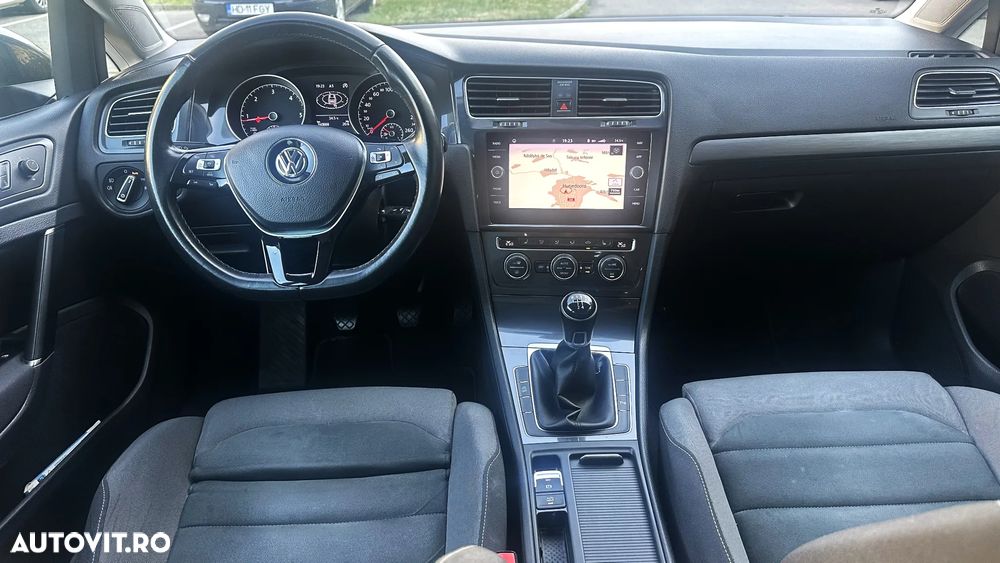Volkswagen Golf 1.6 TDI (BlueMotion Technology) Trendline - 26