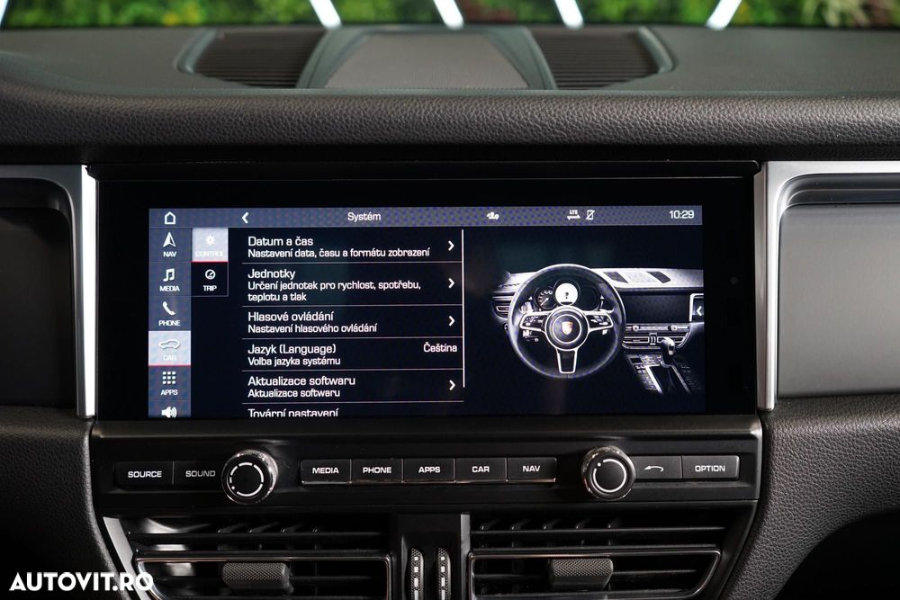 Porsche Macan - 32