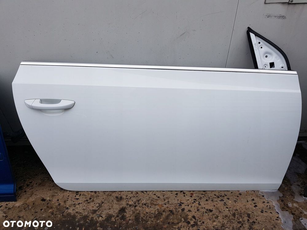 VW GOLF 6 VI 08-13r CABRIO DRZWI PRAWE LC9A