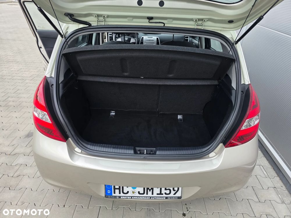 Hyundai i20 1.25 Comfort - 25