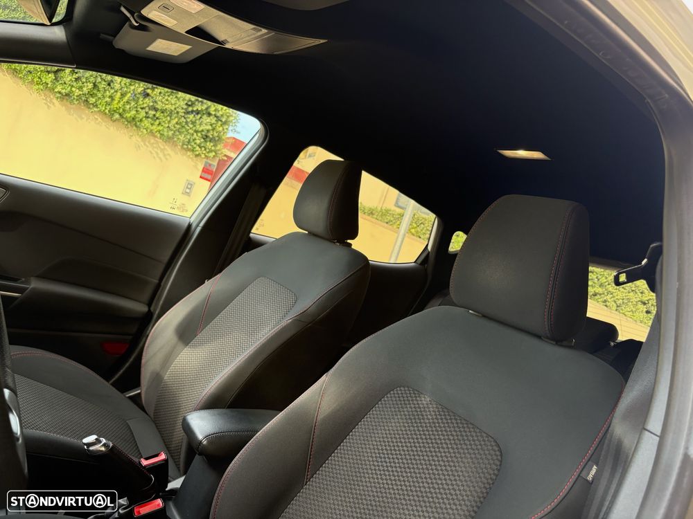 Ford Fiesta 1.0 EcoBoost ST-Line - 25