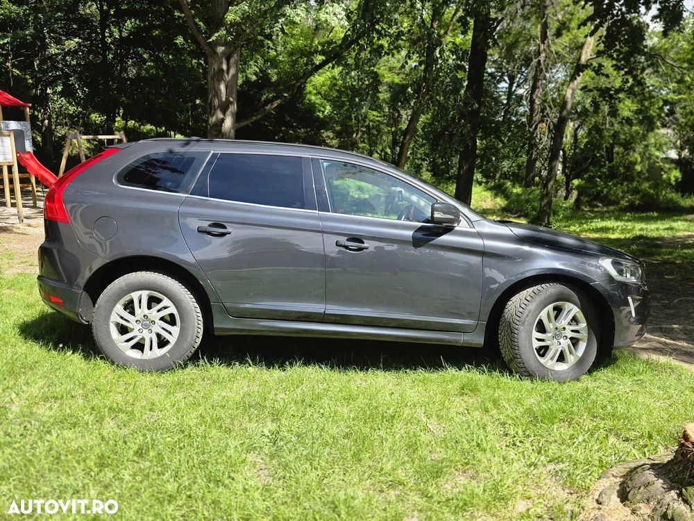 Volvo XC 60 D4 Geartronic Momentum - 4