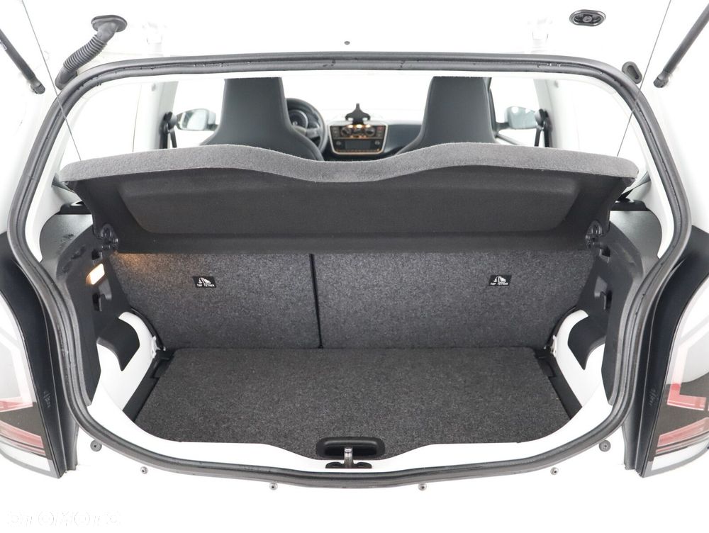 Volkswagen up! - 13