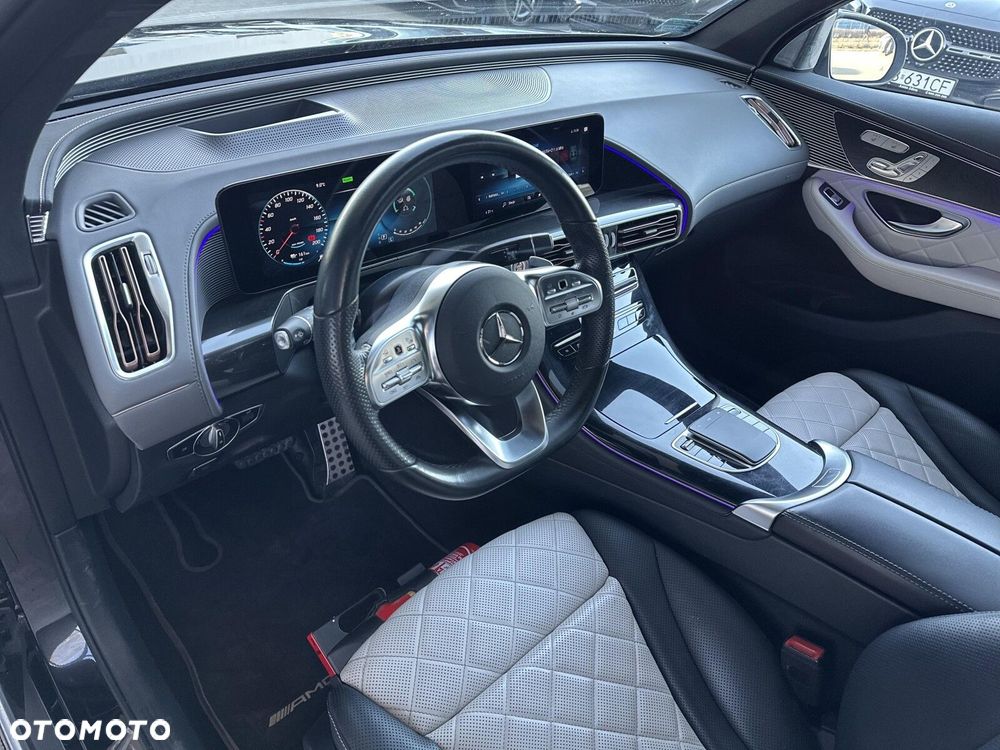 Mercedes-Benz EQC - 9