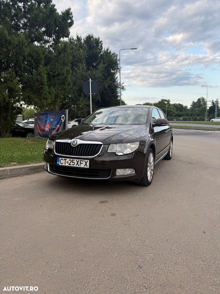 Skoda Superb 2.0 TDI Elegance DSG 4x4 - 1