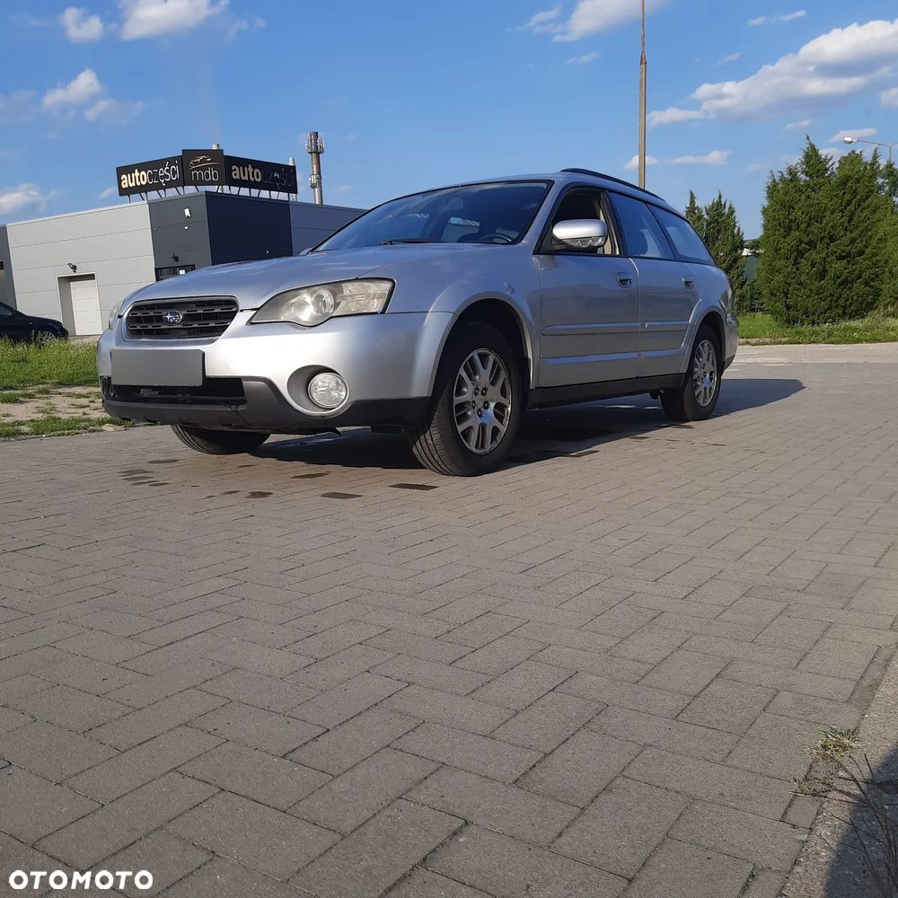 Subaru Legacy 2.5i MT - 2