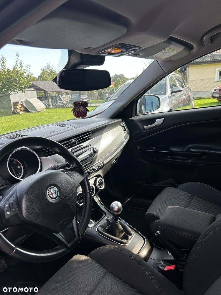 Alfa Romeo Giulietta - 6