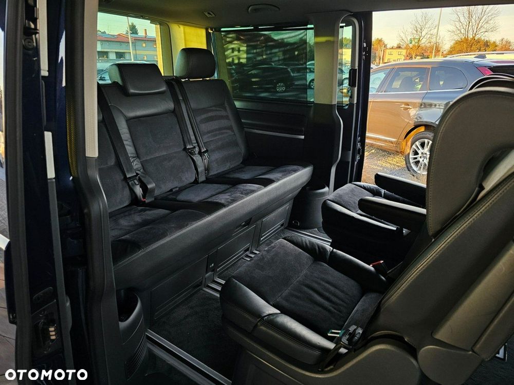 Volkswagen Multivan - 29