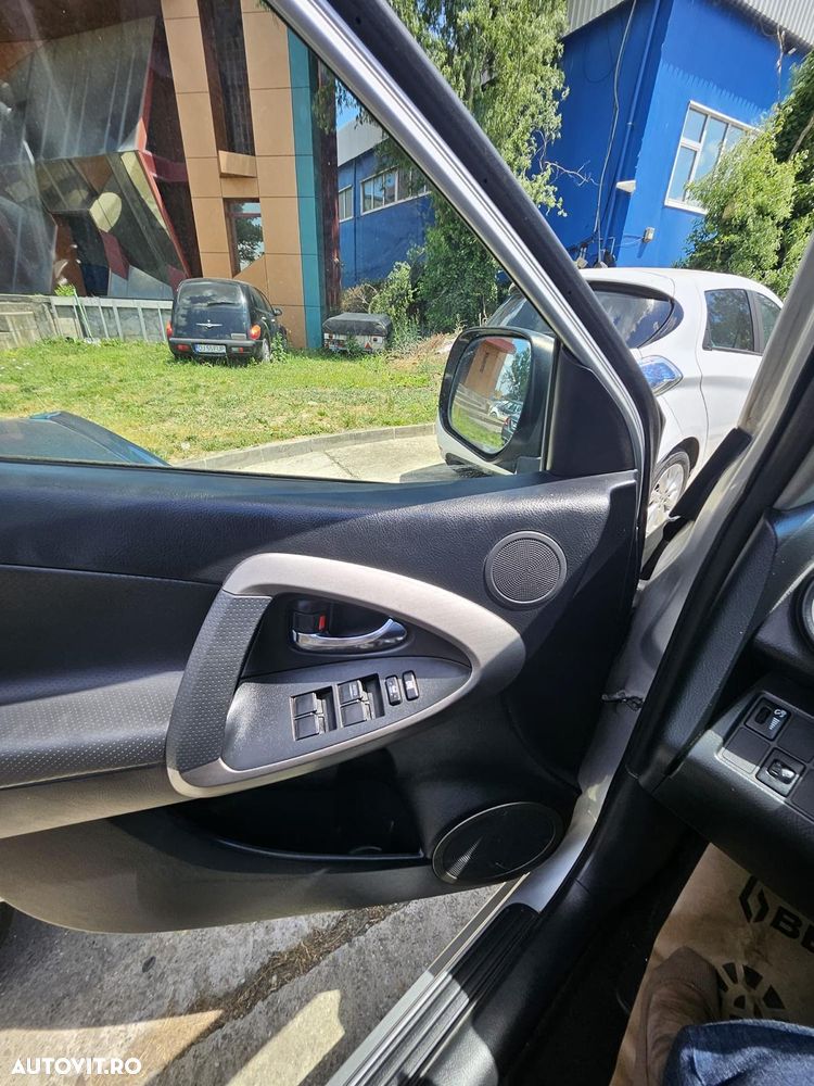 Toyota RAV4 2.0 Aut Executive - 6