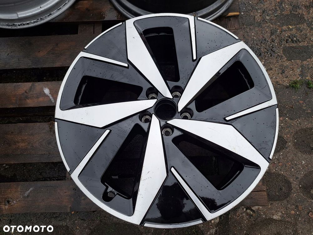 Oryg. Volkswagen VW ID 4 11A 11A601025G 8j 20 et45 5519 - 1