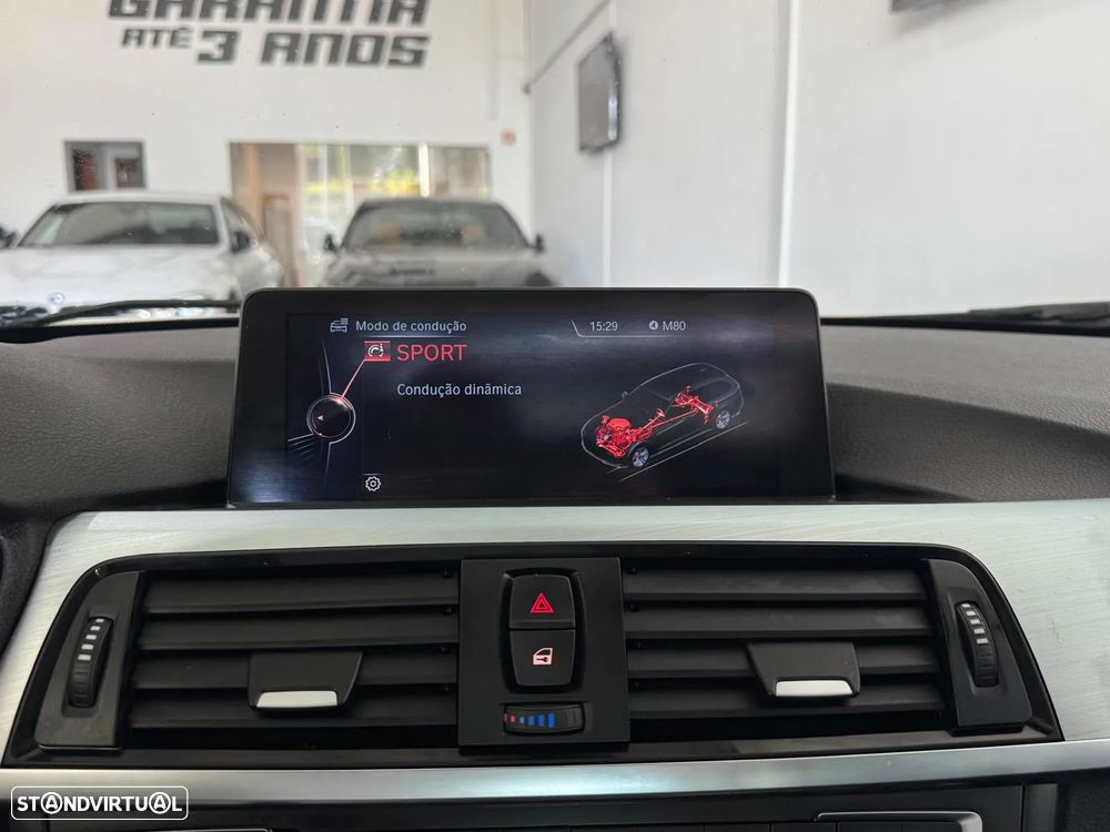 BMW 320 d Touring Auto Pack M - 41