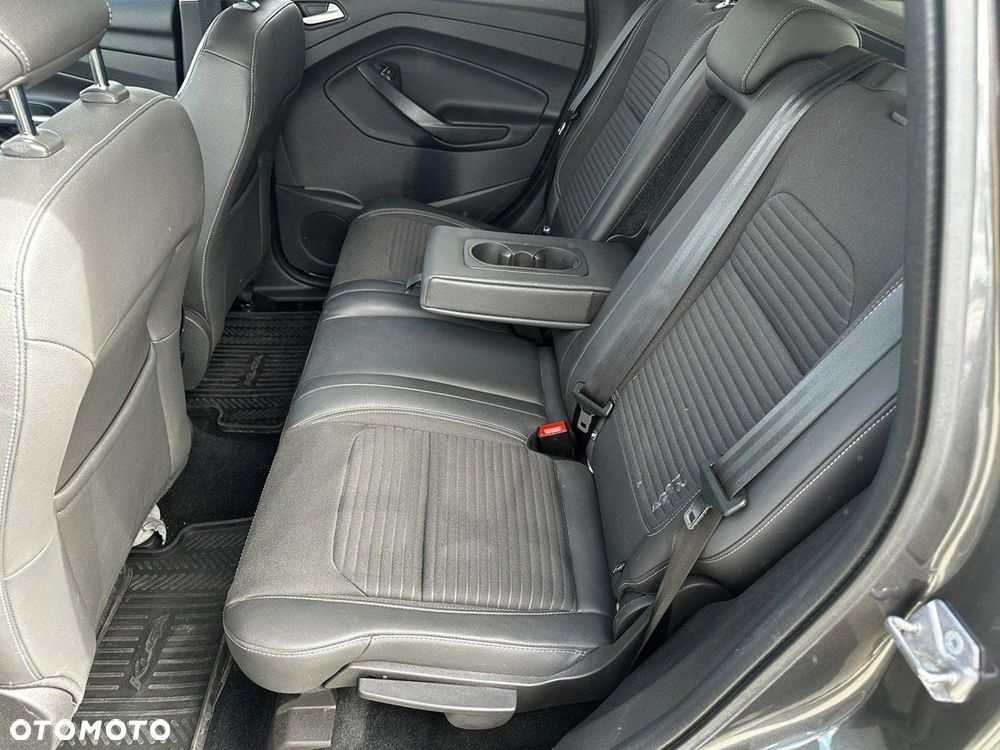 Ford Kuga 2.0 TDCi 4x4 Titanium - 25