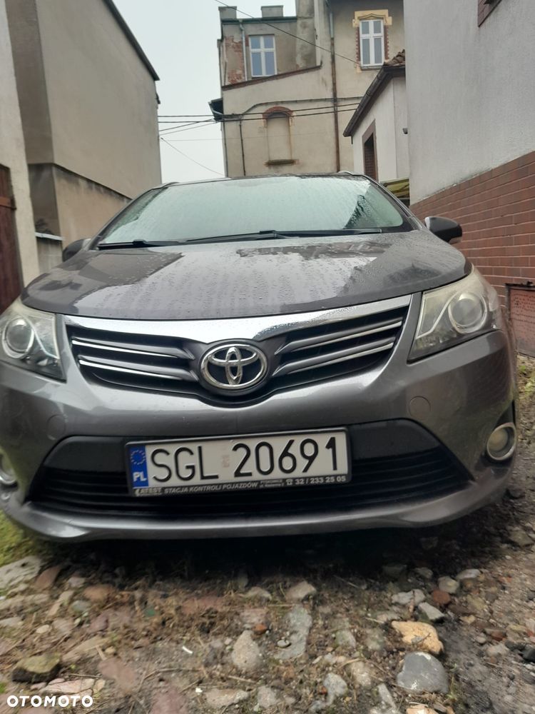 Toyota Avensis 1.8 Premium - 3