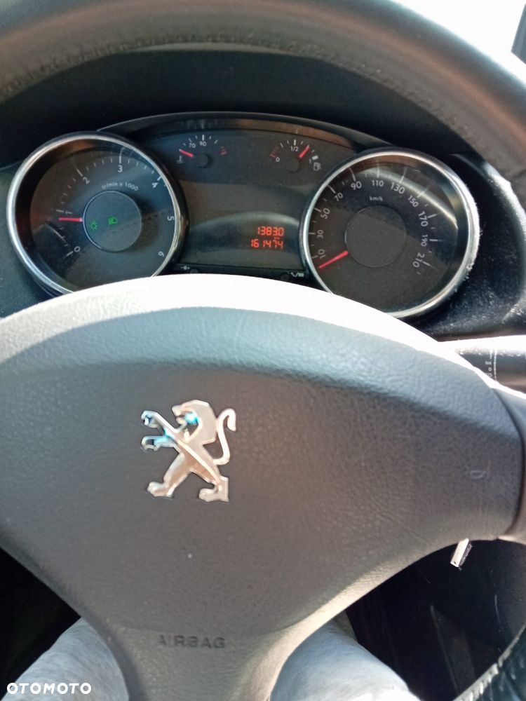 Peugeot 3008 1.6 HDi Active - 4