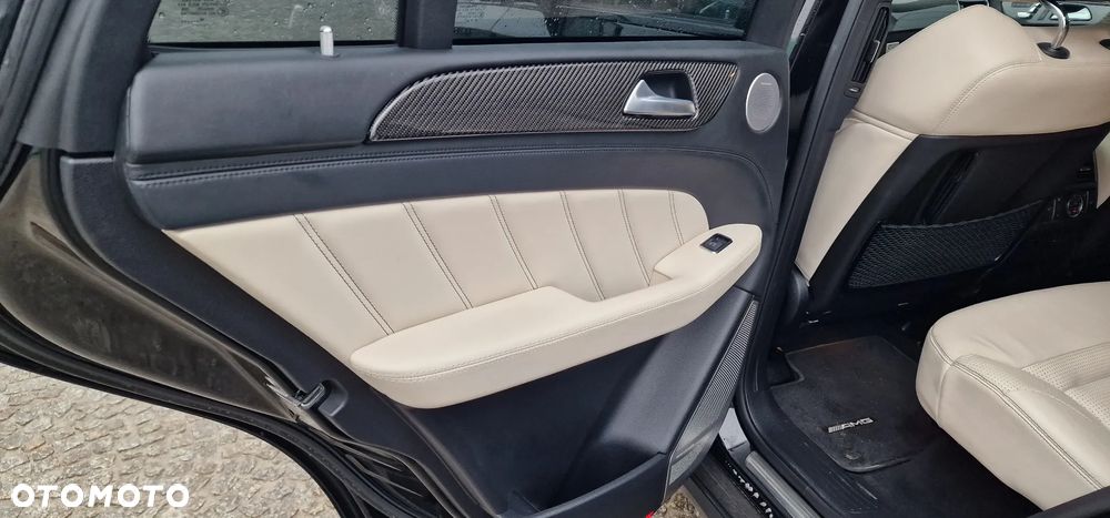 Mercedes-Benz GLE - 25