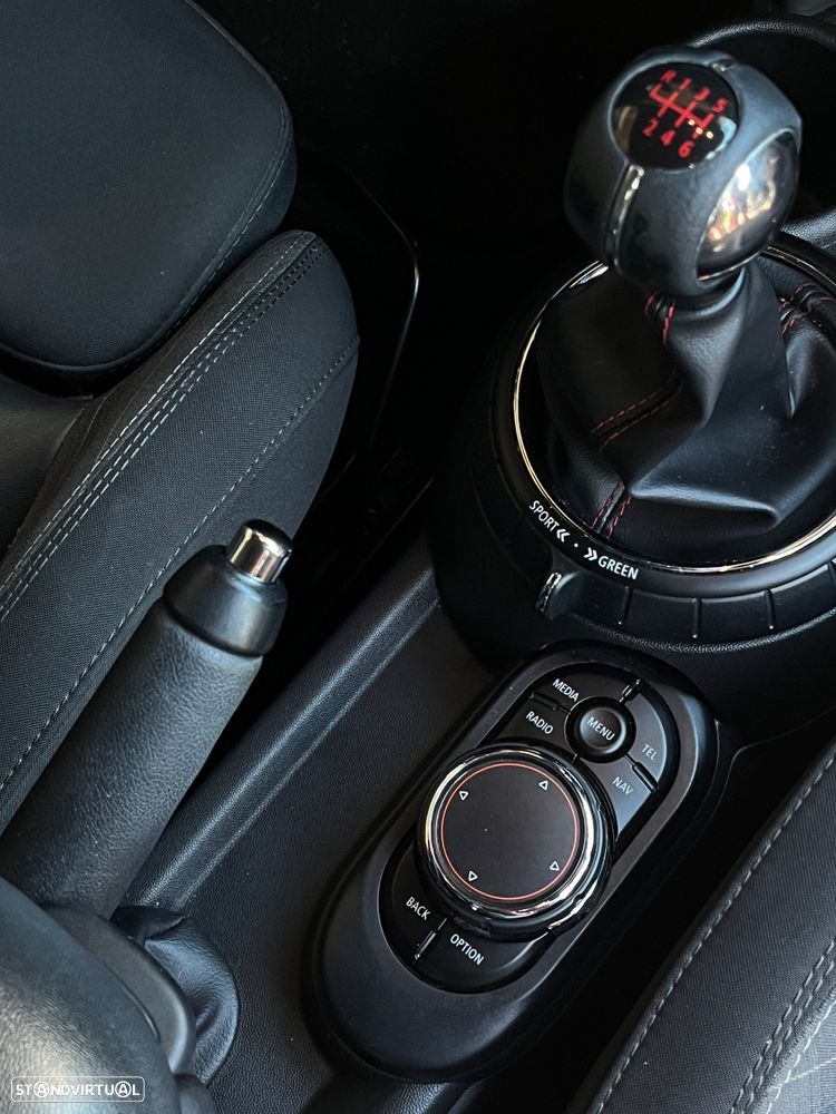 MINI 3 Portas Cooper D - 9