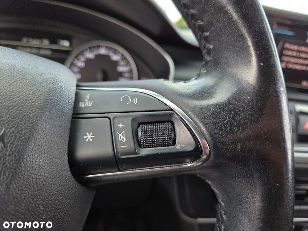 Audi A6 Avant 2.0 TDI Multitronic - 25