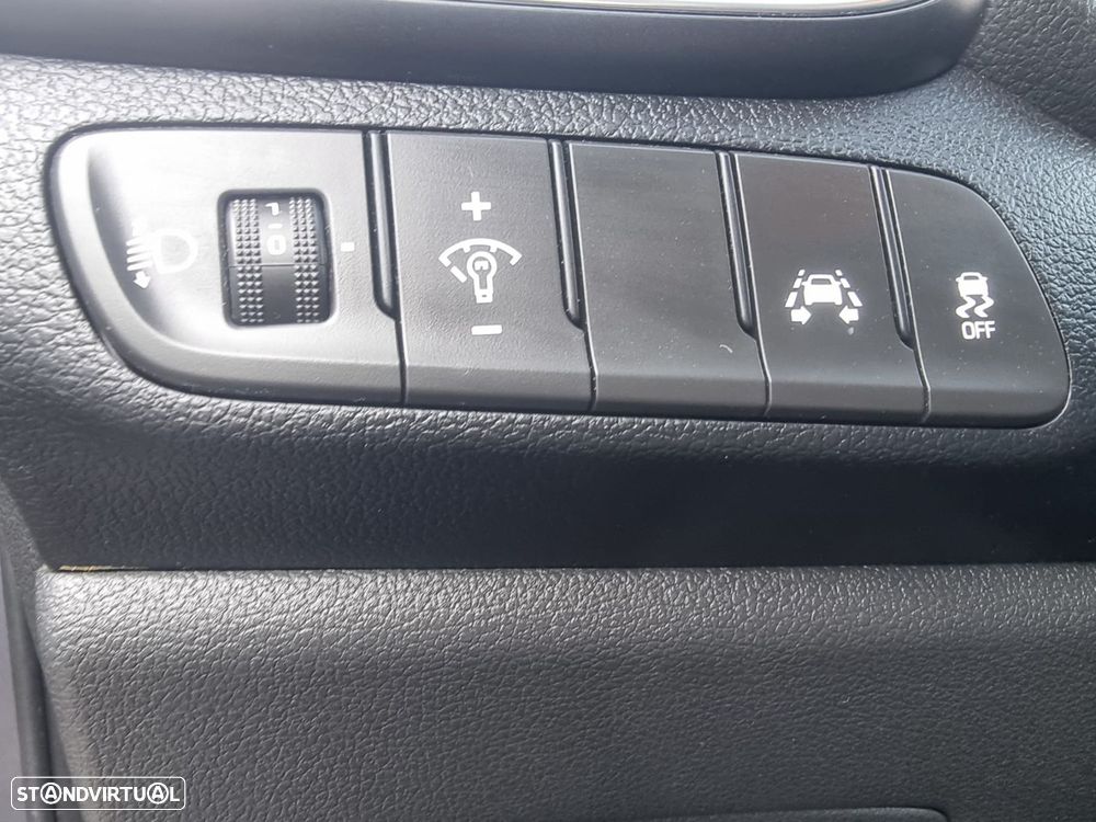 Hyundai i30 SW - 27