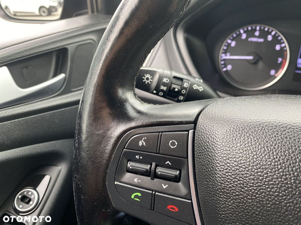 Hyundai i20 - 19