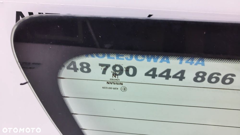 Nissan Navara Szyba Tył - 4