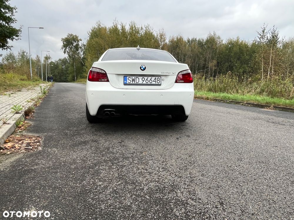 BMW Seria 5 535i xDrive - 9