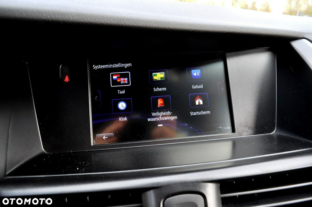 Renault Latitude 2.0 dCi Privilege - 30