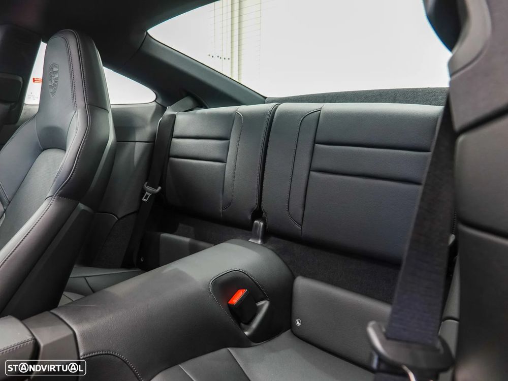 Porsche 911 (992) Carrera PDK - 41