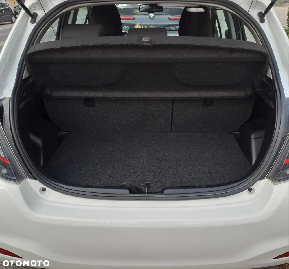 Toyota Yaris Hybrid 100 Dynamic - 7