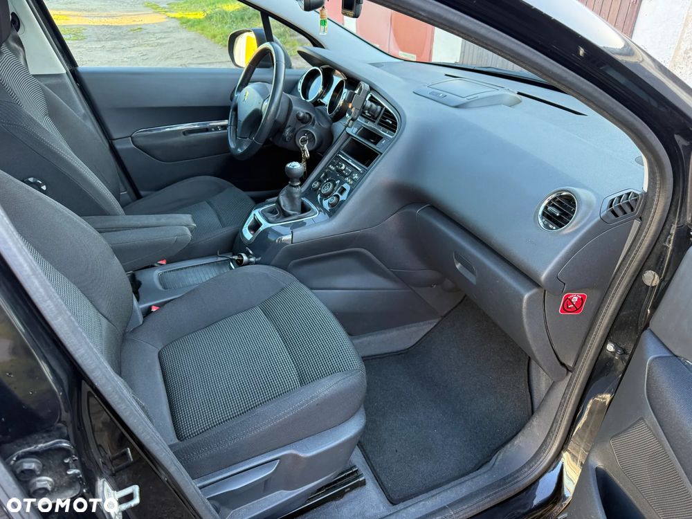 Peugeot 5008 - 6