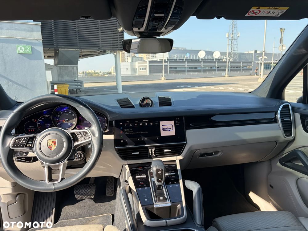 Porsche Cayenne Platinum Edition - 17