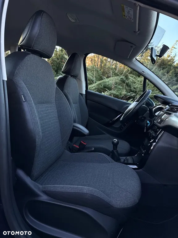 Citroën C3 1.2 PureTech Exclusive - 31
